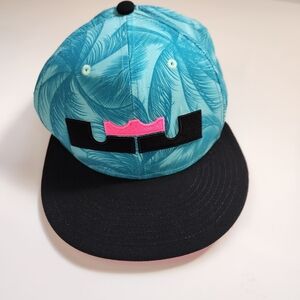 Nike True NBA LeBron James Hat  LJ King Crown Logo Tropical SnapBack Cap Adjust